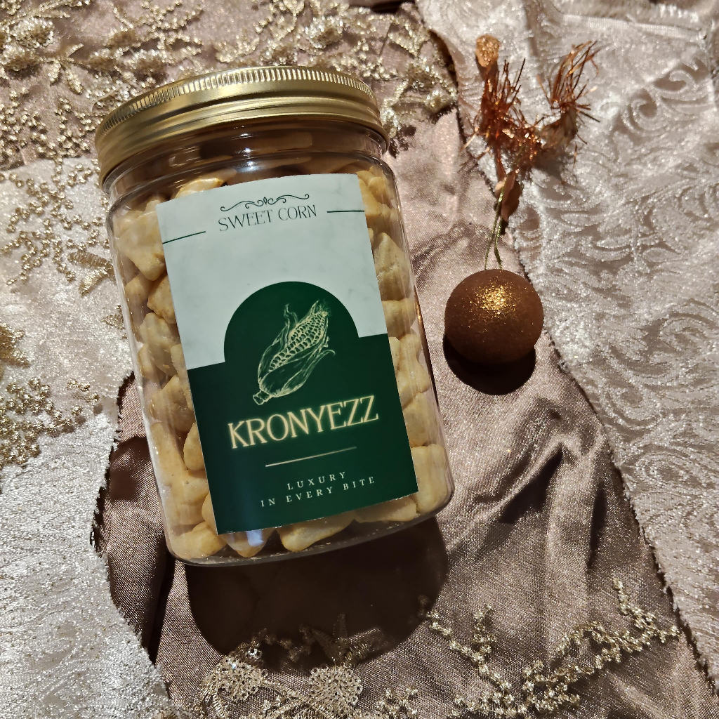 

Camilan Kerupuk Bawang Kotak Kronyezz – Toples Premium 750ml (70gr)