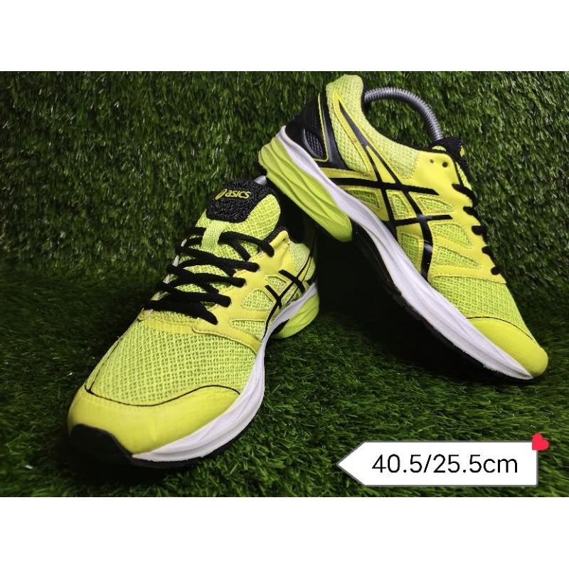 sepatu running asics