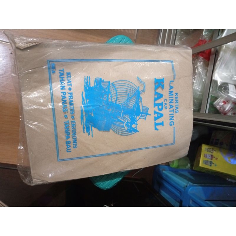 

(LEMBARAN)KERTAS MINYAK CAP KAPAL UKURAN 65X50 CM UNTUK LEBARAN