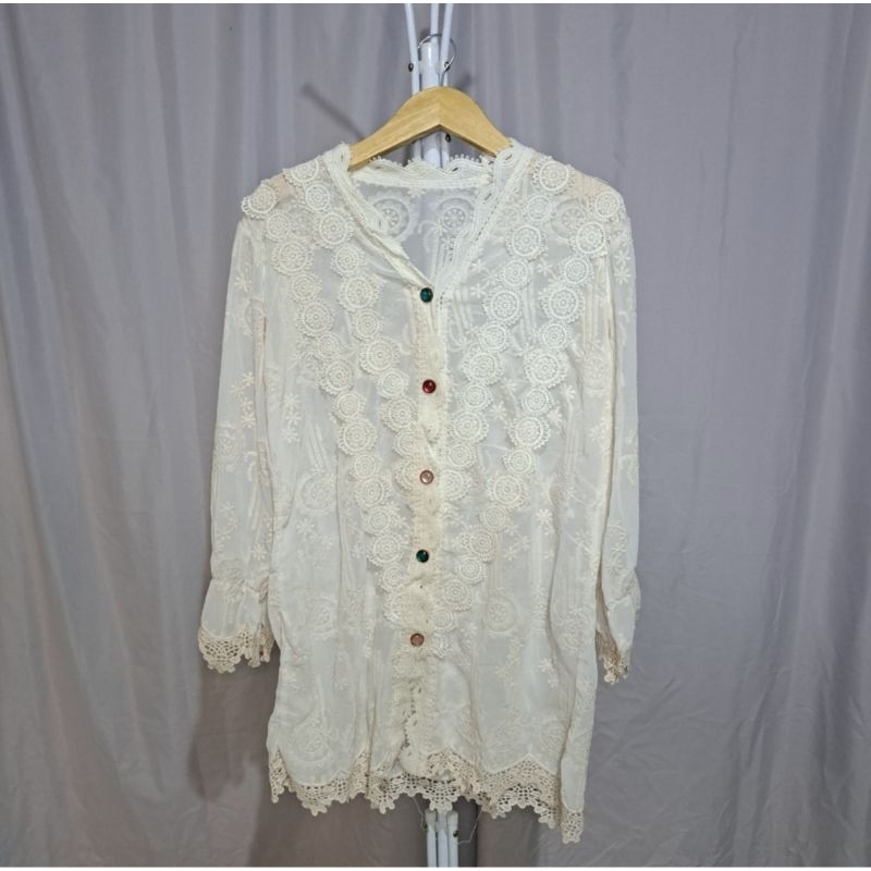 BARU. Tunik embroidery putih tulang BKK
