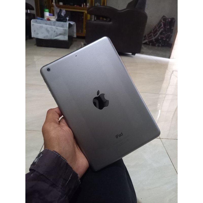 ipad mini 2 64gb mentok di logo seperti ini