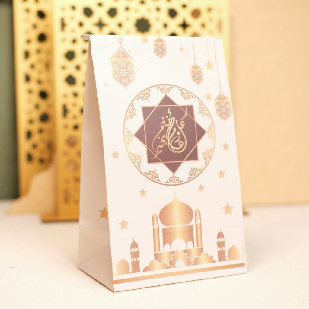 

Paper Bag+Stiker Idul Fitri (masuk toples 500gr), goodie bag eid mubarak