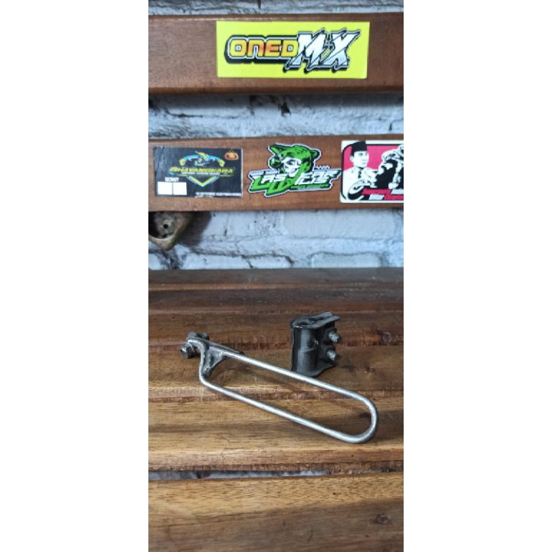 pangkon selang rem depan ori klx