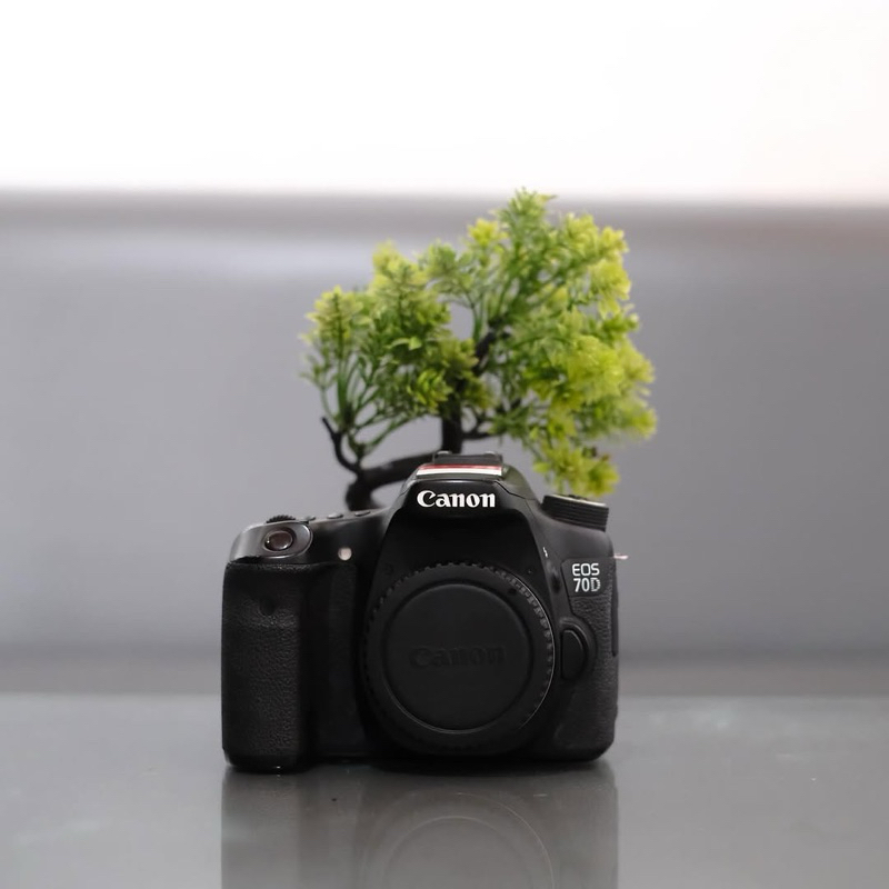KAMERA CANON 70D BODY ONLY
