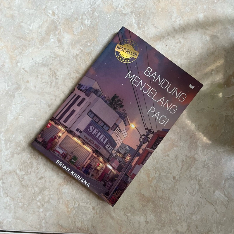 Bandung Menjelang Pagi