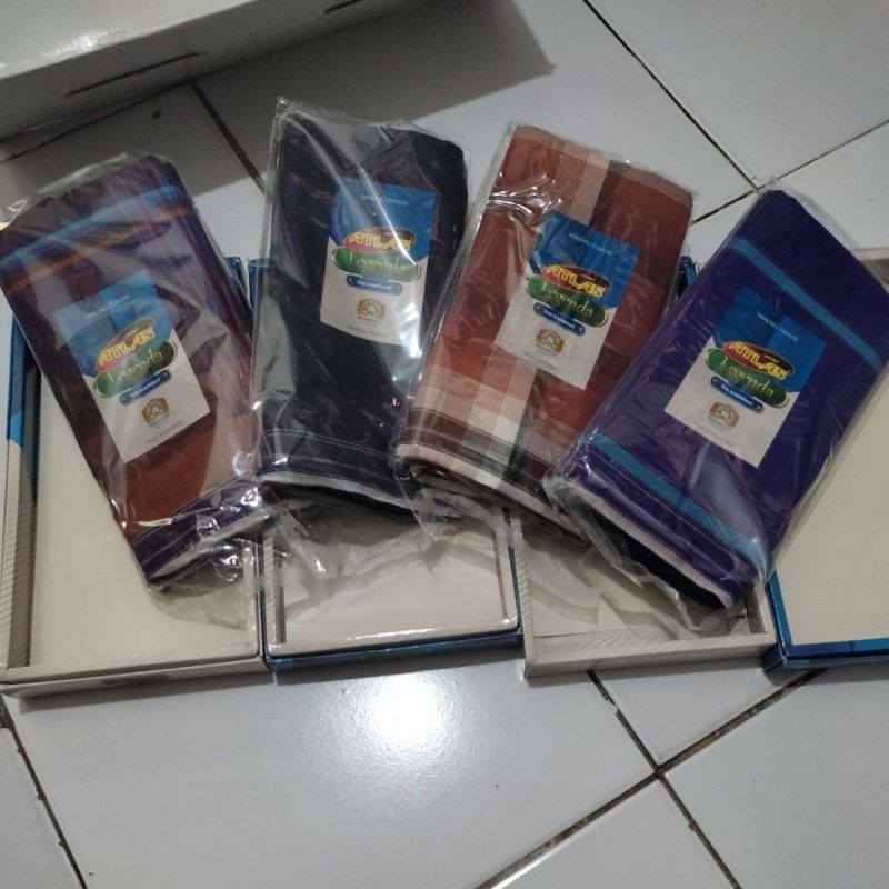 sarung tenun atlas legenda