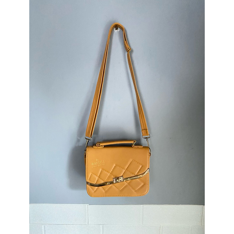 preloved || tas gold