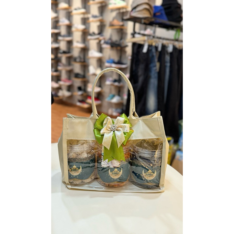 

hampers isi 3 toples 600 ml