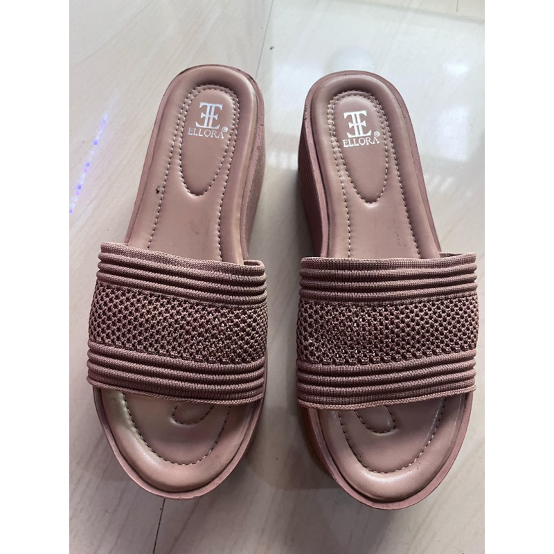 Preloved Sendal Wedges Ellora