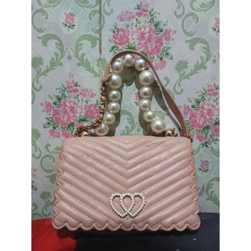 Charles and Keith Shoulder Bag Pink 🩷