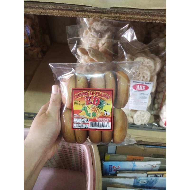 

Kue Bonglipiang Bangka