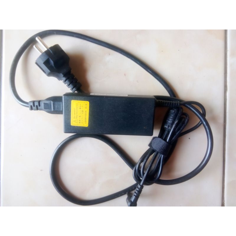 CHARGER NOTEBOOK TOSHIBA NB510 NB520 NB530 NORMAL