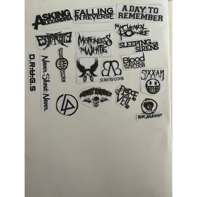 

Stiker Band Murah Ukuran Kecil 18pcs ( Hitam Putih )