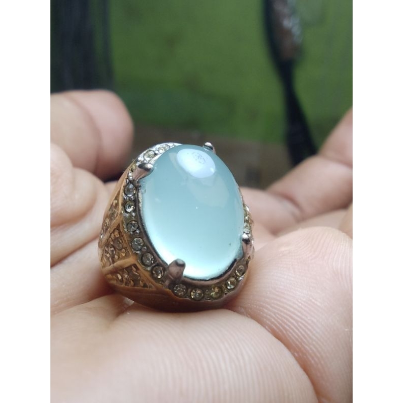 batu cincin anggur biru langit