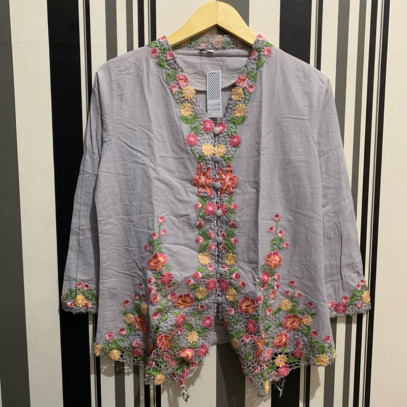 PRILTHISWAY [PRELOVED] ORIGINAL - ATASAN BAJU KEBAYA ENCIM WANITA MOTIF LENGAN PANJANG