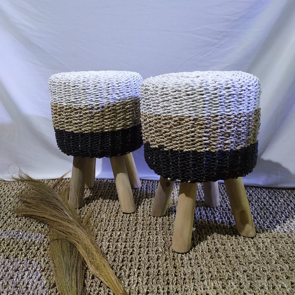 stool anyaman seagrass abuabu