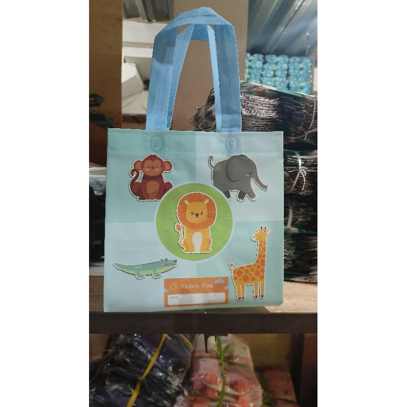 Tas laminasi karakter/totebag/tas ulang tahun/tas syukuran/tas spunbond laminasi