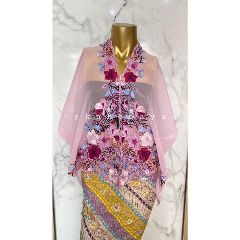 KEBAYA BORDIR KUPU’PINK/KEBAYA BALI/KAIN KEBAYA