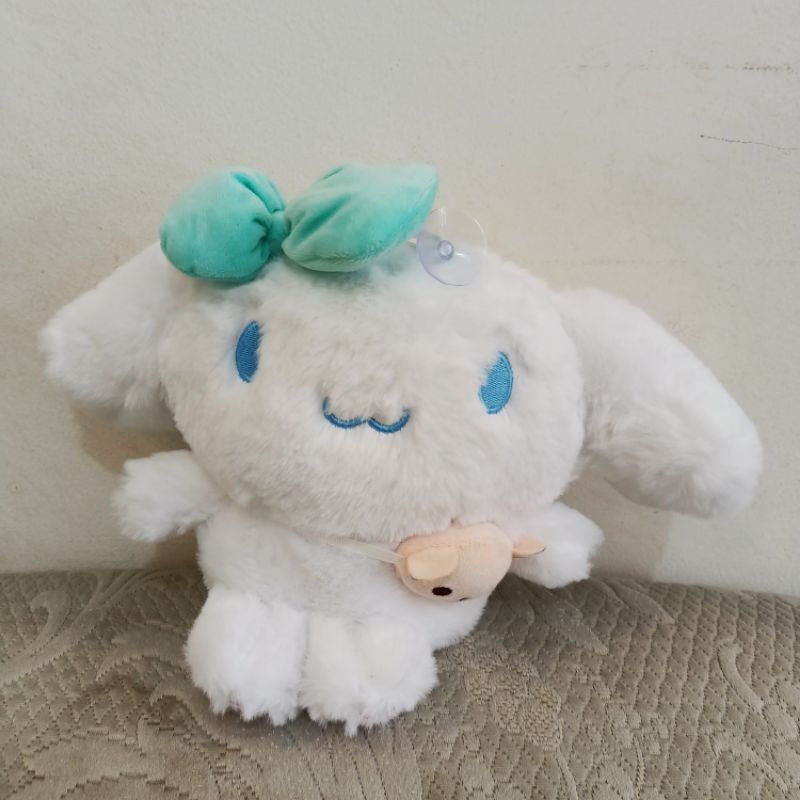 Boneka capit boneka tempel kaca mobil boneka Cinnamonroll