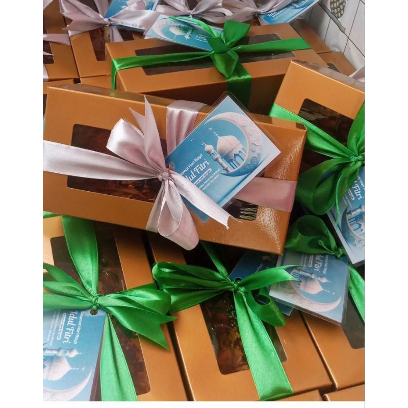 

Paket hampers Annaa Pastry