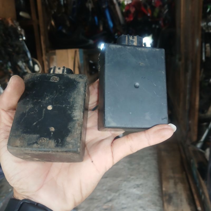 CDI Suzuki satria 2tak Lumba RU 120 original copotan motor murah ori