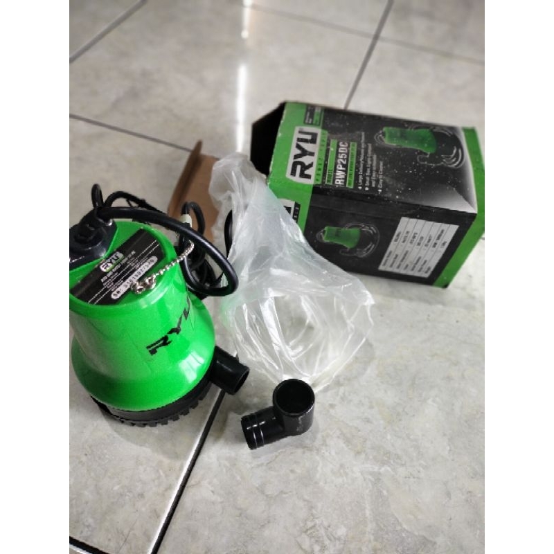 pompa Air celup dc 12 volt RYU baru harga seken