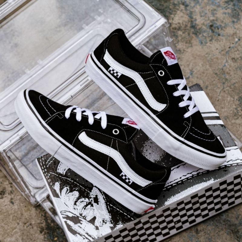 SK8 LOW SKATE PRO BLACK WHITE ORIGINAL