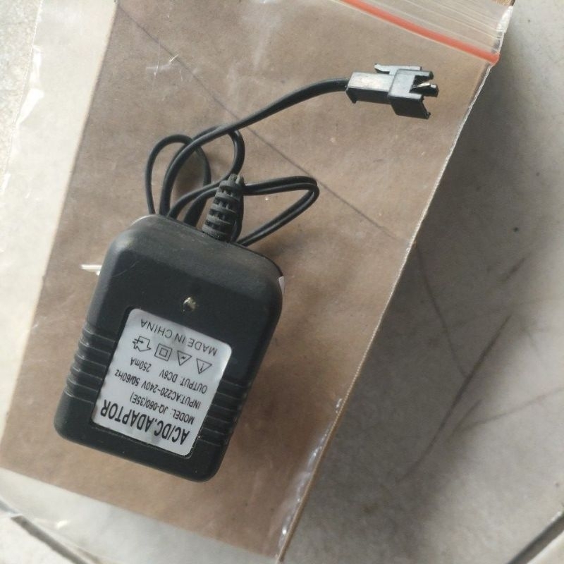 ADAPTOR CHARGER 6V 250A