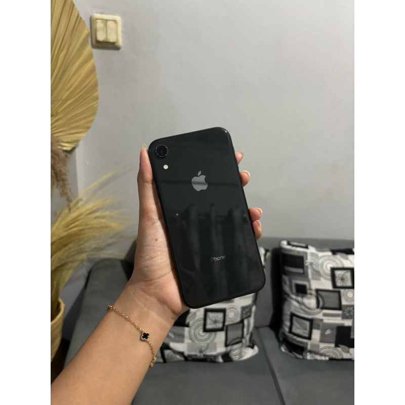 iphone xr second