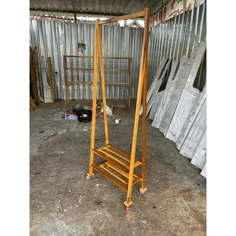 GANTUNGAN BAJU STAND HANGER RAK SERBAGUNA DENGAN RODA