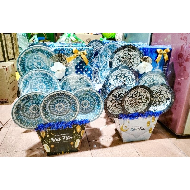 

parcel lebaran keramik
