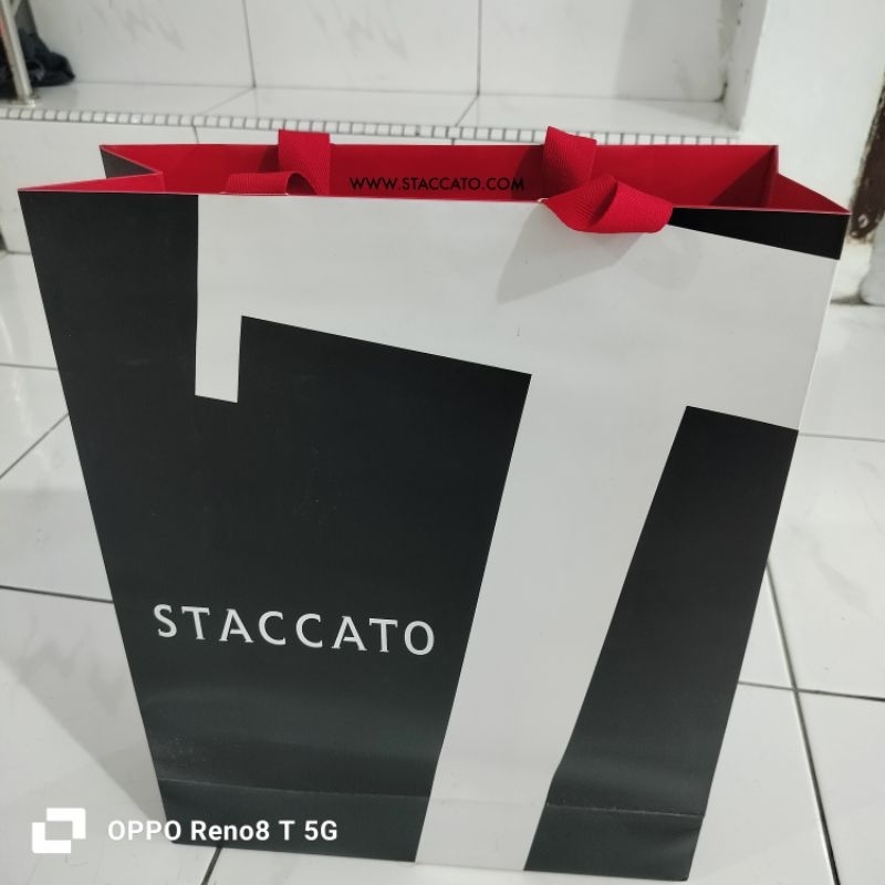 

STACCATO Paperbag Authentic