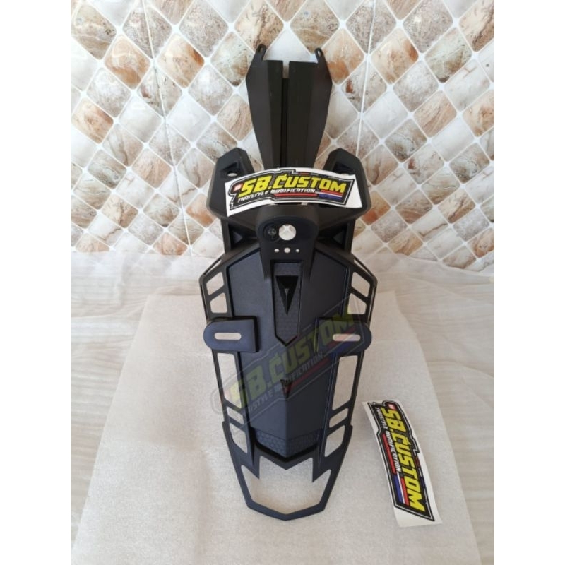 Spakbor belakang MX king Coak