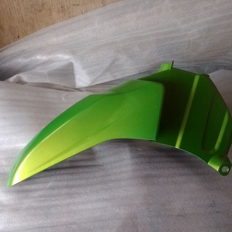 spakboar depan Xeon hijau karbu