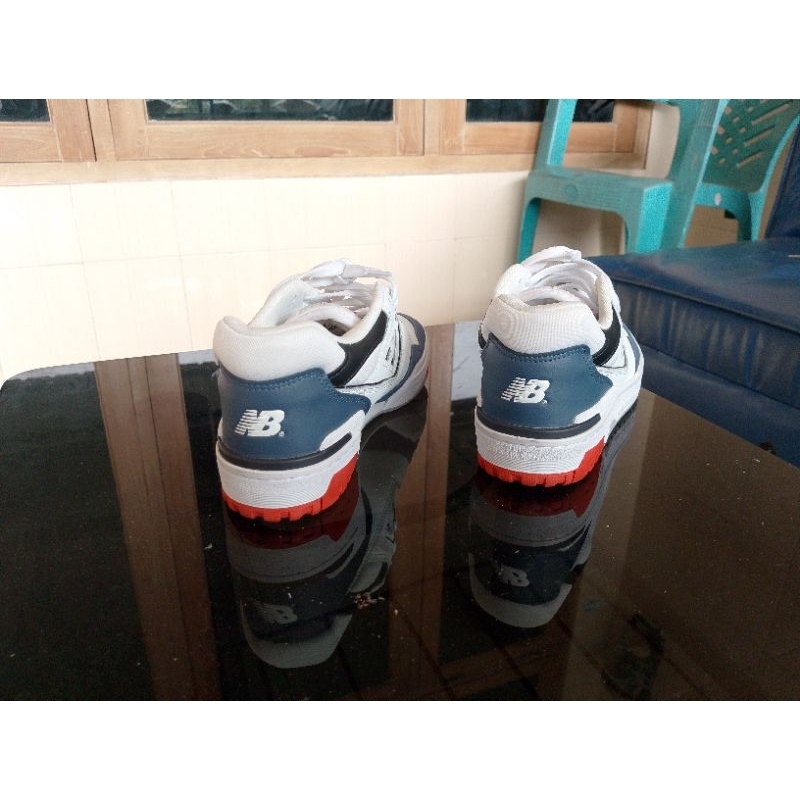 New Balance 550