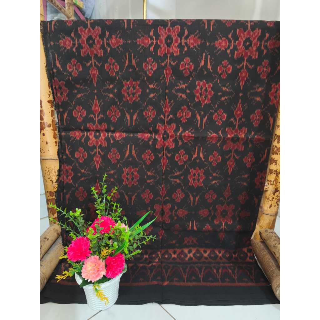 Kamen Endek Semi Mastuli