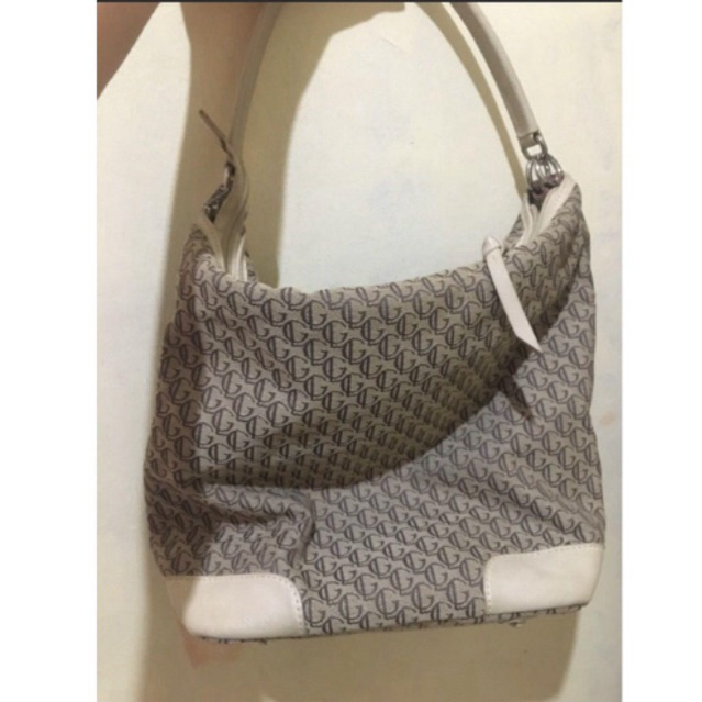 Tas Wanita Bucket Bag Guy Laroche
