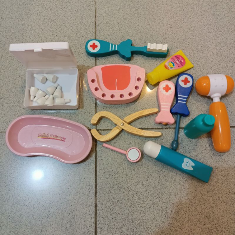 Mainan edukasi anak bermain peran dokter gigi wooden dentist bahan kayu PRELOVED