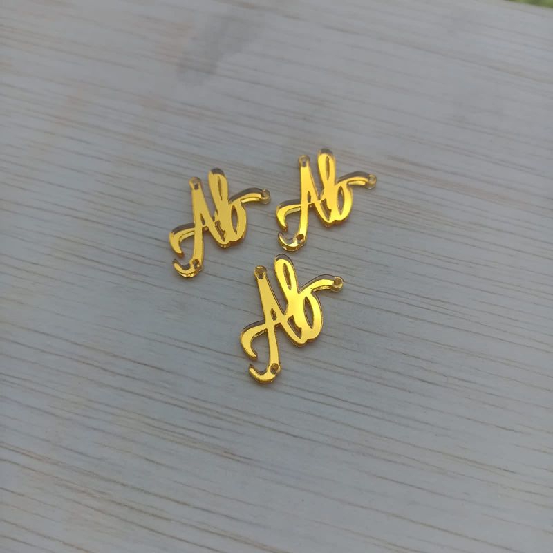 Label Akrilik Cutting Inisial / Logo Merk Akrilik / Rebanding Baju