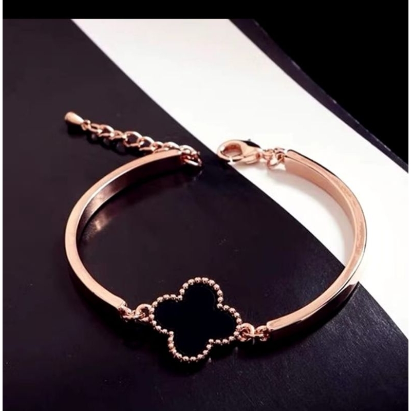 Gelang titanium daisy