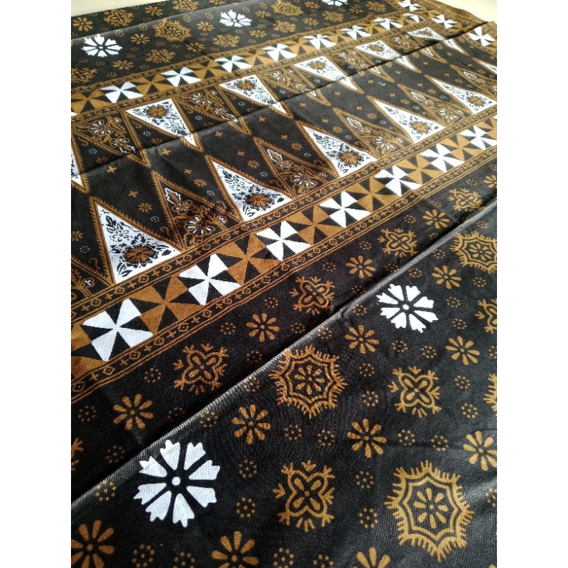 sinjang pugung motif cilugam