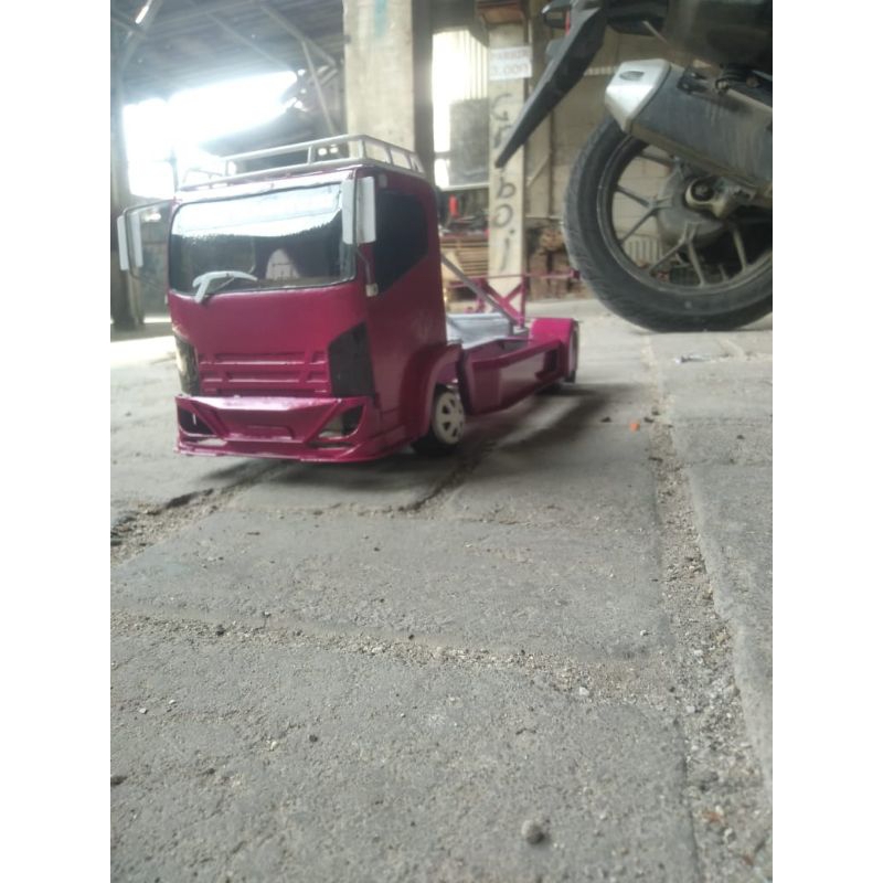 miniatur truk giga nmr 71 skala 1:16 model drak truk