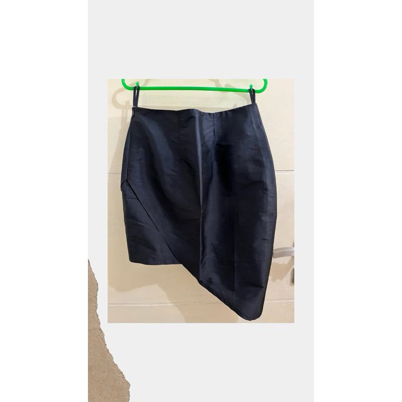 PRELOVED BAWAHAN/ROK