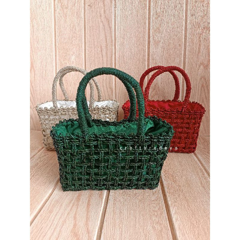 

Tas Hampers Seagrass Aesthetic