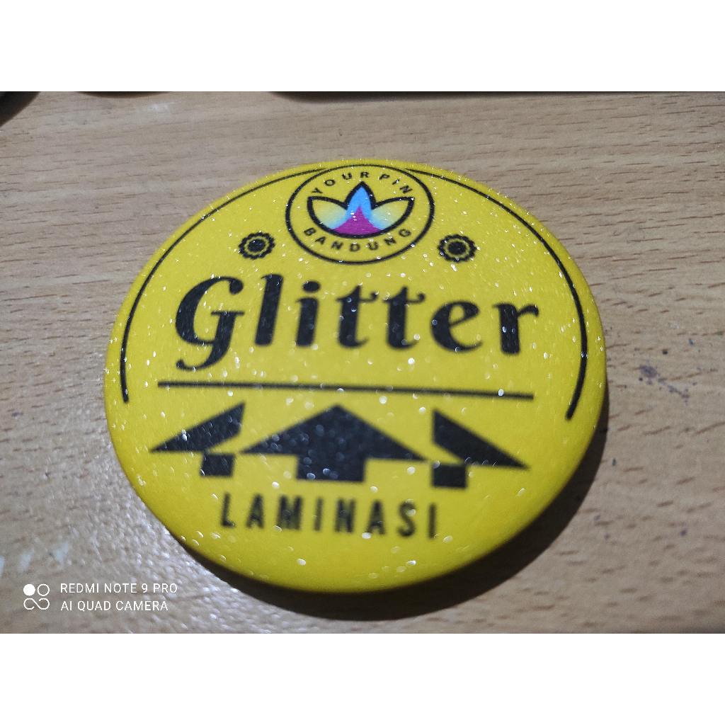 

Tambahan Laminasi HOLOGRAM untuk Finishing Pin dan Gantungan Kunci tidak dijual terpisah