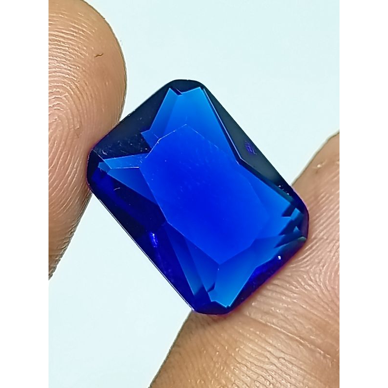 Batu Biru King Safir Cutting Kotak