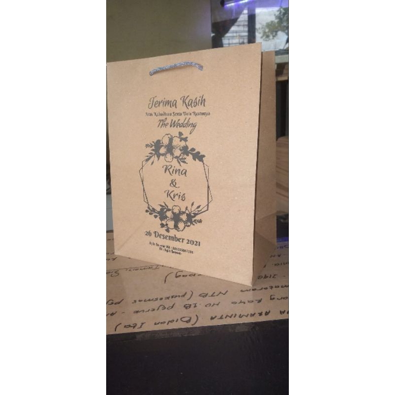 

paper bag, tas kertas sablon 20 x 10 x 25