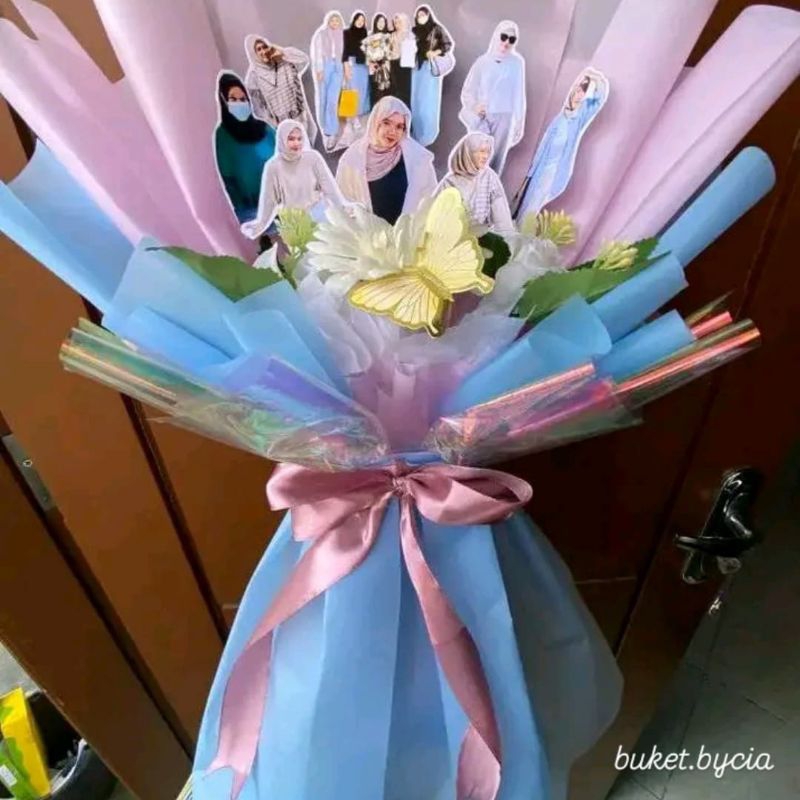 buket foto. buket ulang tahun. buket yudisium. buket wisuda