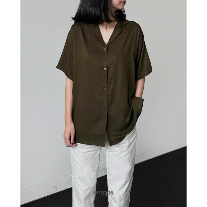 ecinos preloved vania top olive short sleeved size S-M