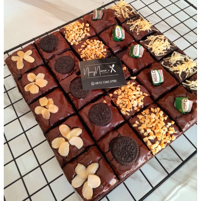 

fudgy brownies coklat premium 5 topping